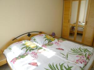 Ferienwohnung Yachthafenidyll - direkte Wasserlage am Hafen