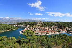 Apartments with a parking space Novigrad - 12572