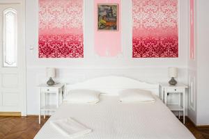 Krakivska Street Apartment