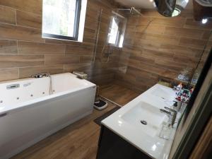 Appart'hotels Maranatha, front de mer avec plage : photos des chambres