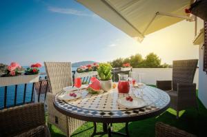 Golden view luxury apartment