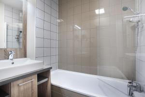 Appart'hotels Residence Odalys Le Village de Praroustan : Appartement