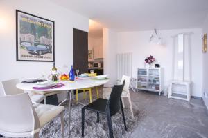 Riva di Faggeto Lario