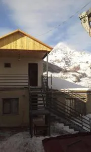 Guest House Sunset - 卡兹贝吉