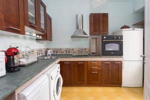 Krums Knyaz Boris One Bedroom Modern Apartment Central Sofia