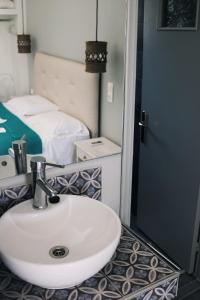 Esperida rooms & studios