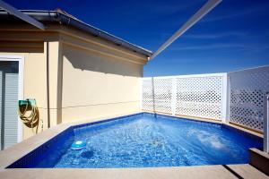 Appartement Penthouse with private swimming pool on the terrace Denia Spanien