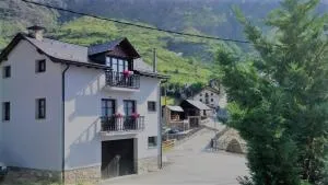 Apartaments Pont Romànic - Espot