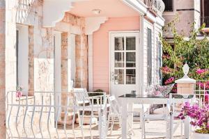 Budget Triple Room room in Club Çapa Hotel