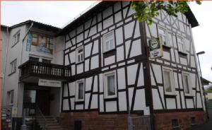 Viesnīca Hotel zur Linde Staufenberg Vācija
