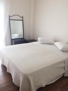 Athens beautiful SUITE by Gela