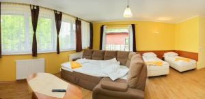 Okulski Grand Rozewie Pokoje i Apartamenty