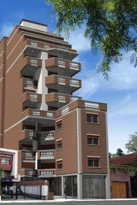 4 PERSONAS A 150 Mts SANATORIO ALLENDE