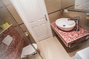 Vienna Market Apartments