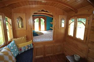 Maisons d'hotes Roulottes Montagne Pyrenees : photos des chambres