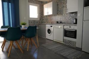 Hotels Logis Hotel Restaurant Mar I Sol : Appartement - Vue sur Mer