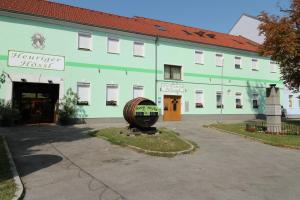 Hotel H&ouml;ssl Brunn am Gebirge Austria