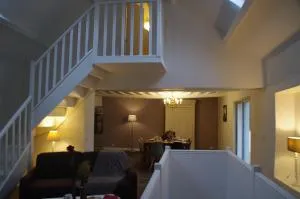 La Cour Royale - 阿罗芒什莱班