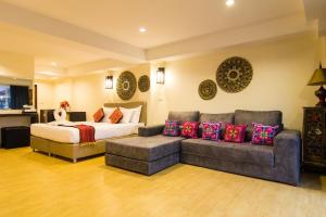 Suan Dok Gate Guesthouse