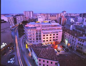 Albergo Venezia hotel, 
Mestre, Italy.
The photo picture quality can be
variable. We apologize if the
quality is of an unacceptable
level.