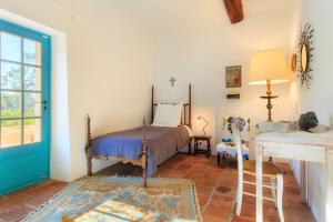 B&B / Chambres d'hotes Domaine du Clos d'Alari-chambres d'hotes au milieu des vignes : photos des chambres