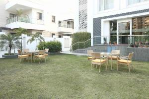 Treebo Premium Eden Residency Near Sec 29