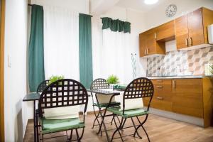 Deluxe Double Room with Balcony room in Vatican Suite 383