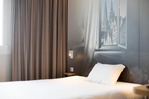 Hotels B&B HOTEL CHARTRES Oceane : Chambre Double - Accessible aux Personnes à Mobilité Réduite 