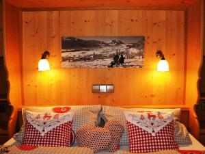 Classic Double Room with Mountain View and Balcony room in Gästehäuser Schwemmbauer