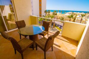 Delphin 303B Condo