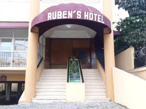 Ruben's Hotel