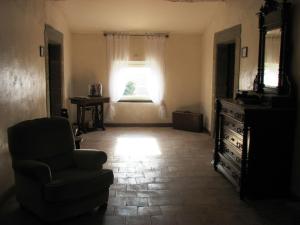 B&B / Chambres d'hotes Chambres d'Hotes Domaine Saint-Joly : photos des chambres