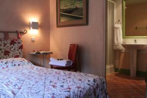 Hotels Relais Hotelier Douce France : Suite (2 Adultes)