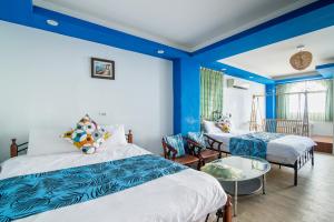Phòng Gia Đình Nhìn Ra Biển (Family Room with Sea View)