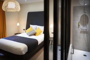 Hotels Pont du Chalon Hotel and Restaurant : photos des chambres