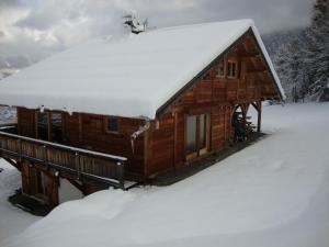 Chalets Le Caribou : photos des chambres