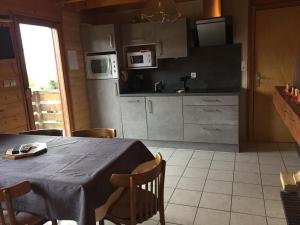 Chalets Les Bruyeres : photos des chambres