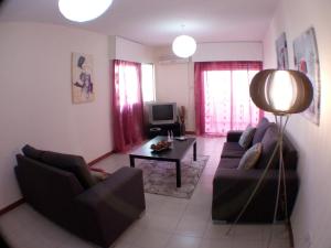 Spacious 2 Bed Apartment near the Beach