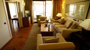 Suite room in Hotel Cigarral el Bosque