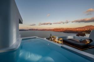 Neptune Luxury Suites Santorini Greece