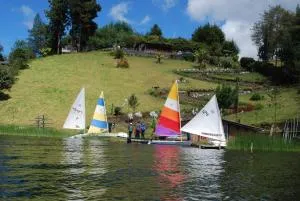 Hermosa Cabaña en La Cocha-Finca INDIANA - 伊皮亚莱斯