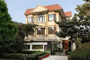 Ahuja Residency Cyber City II - Гургаон