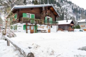 Chalet Incantevole Zender