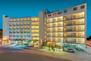 Hotel Deccan Serai, HITEC CITY, HYDERABAD - Madhapur