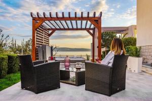 Apartment and Rooms Ana