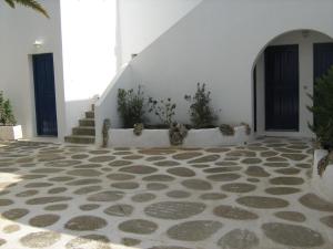 Nicos Studios & Apartments Paros Greece