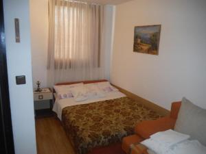 Apartments with a parking space Mareda Novigrad 7100