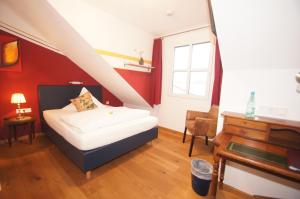 UNO Hotel Chapeau Noir - Free Parking