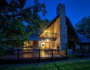 Cambalala - Luxury Units - in Kruger Park Lodge - Serviced Daily, Free Wi-Fi - Dwarsloop