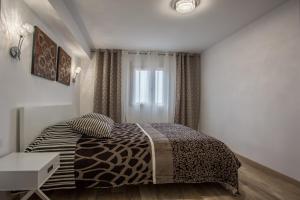 Versus Apartments near City of Arts 2